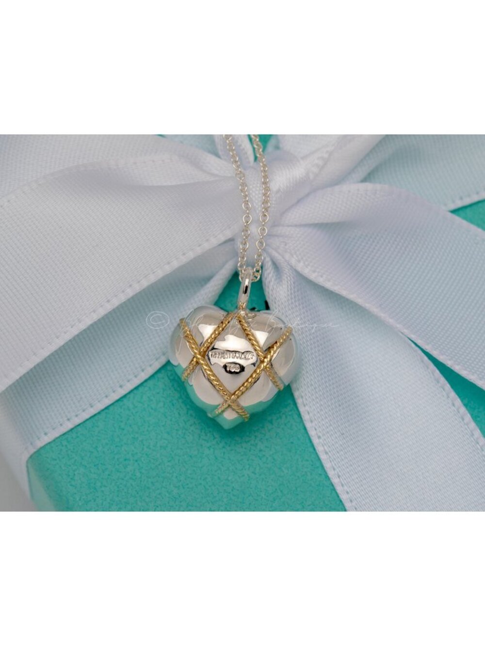 RARE Tiffany & Co. Vintage "Quilt Heart" Necklace Puffed 18k Gold Rope Pendant - Picture 2 of 8